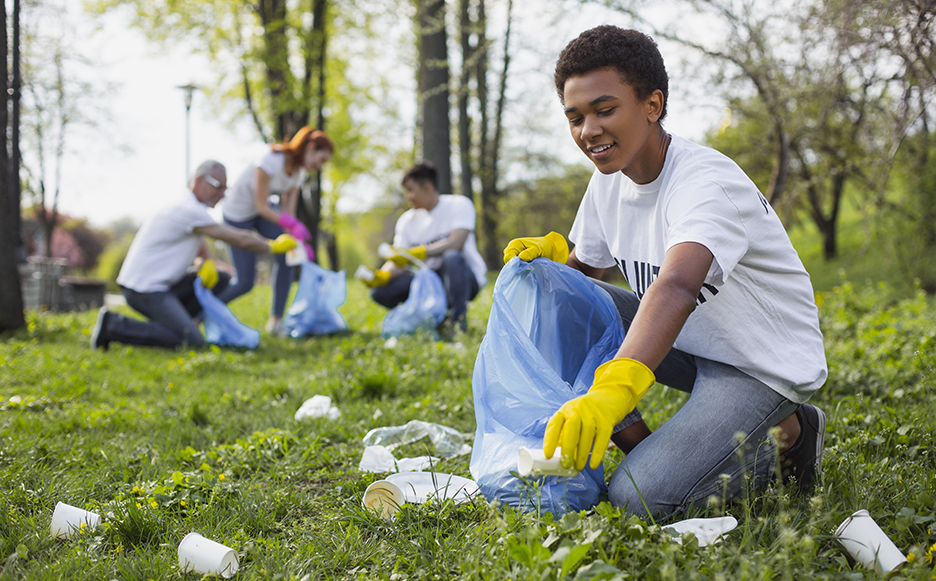 Engaging Teens in Community Service